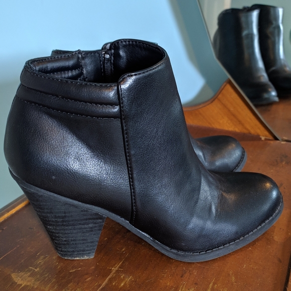 me too ballerina flats